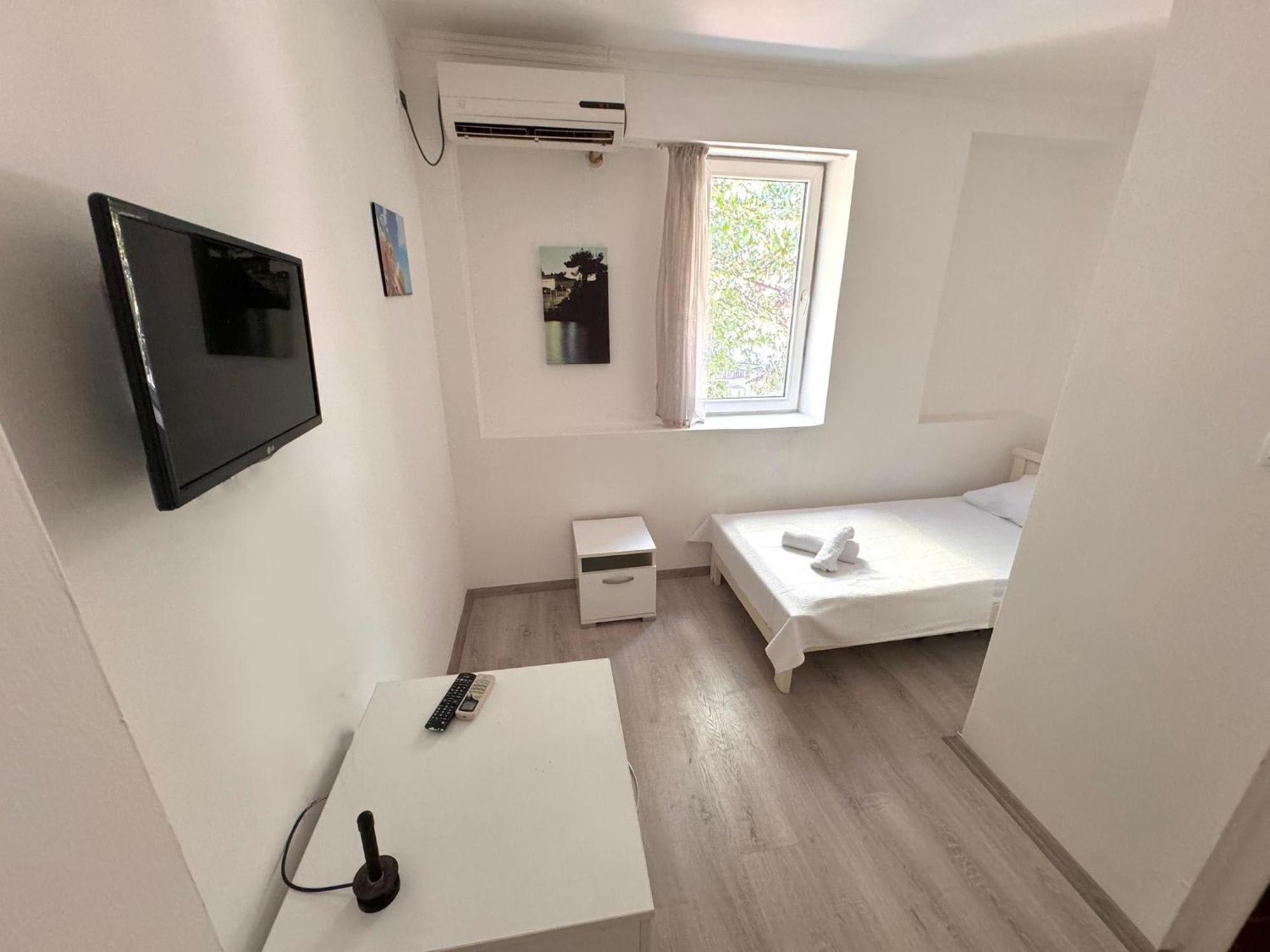 Hotel Istanbul Skopje Esterno foto