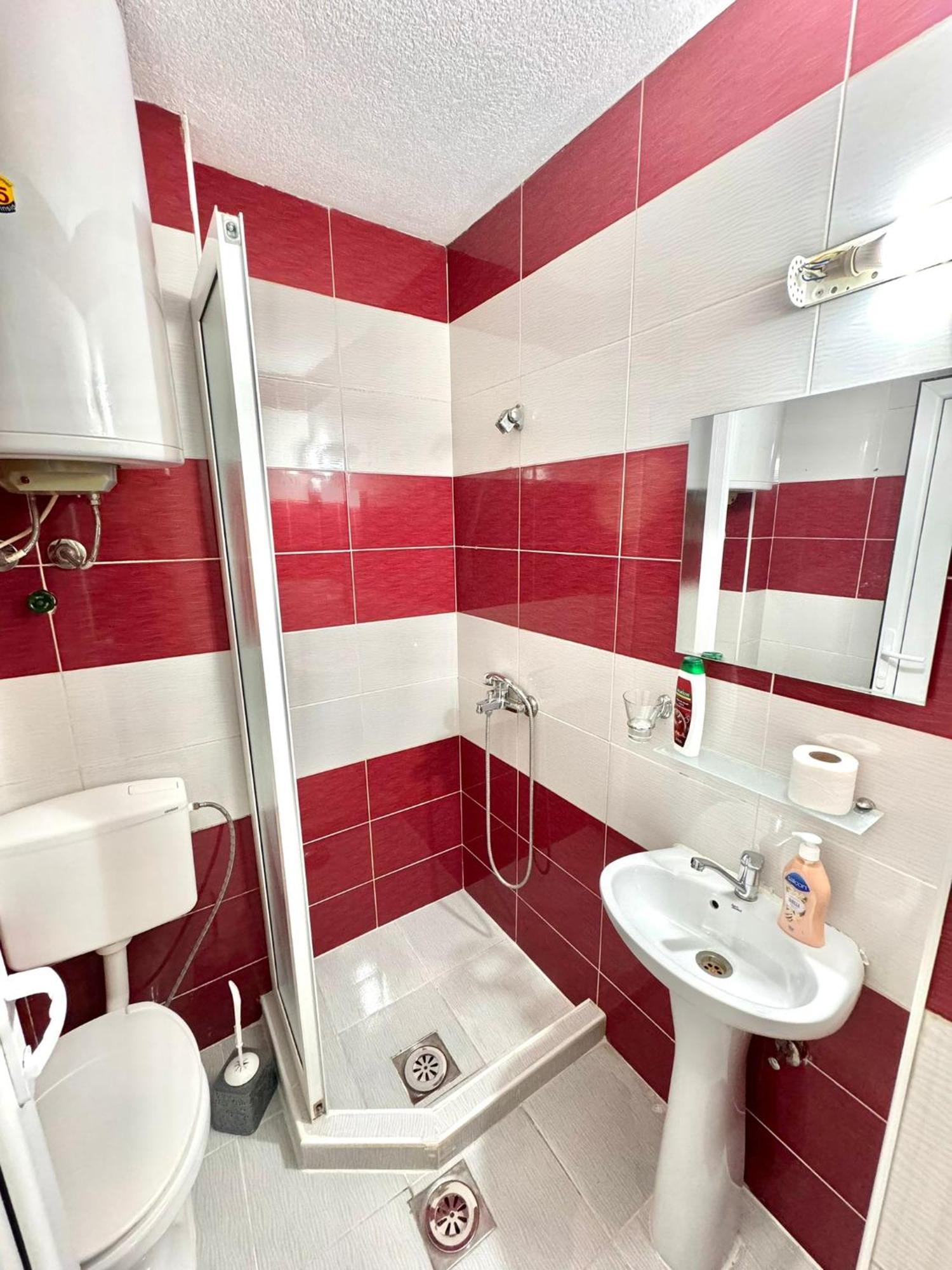 Hotel Istanbul Skopje Esterno foto