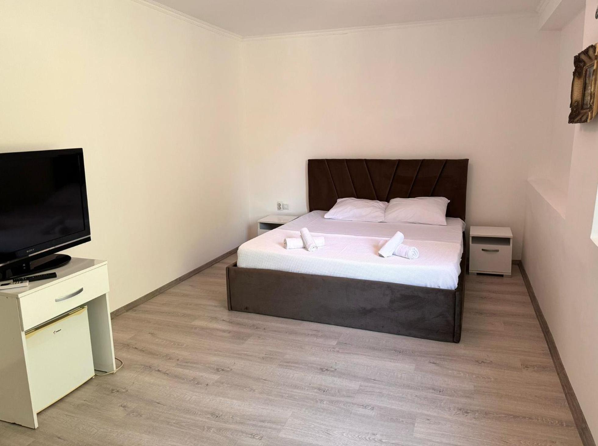 Hotel Istanbul Skopje Esterno foto