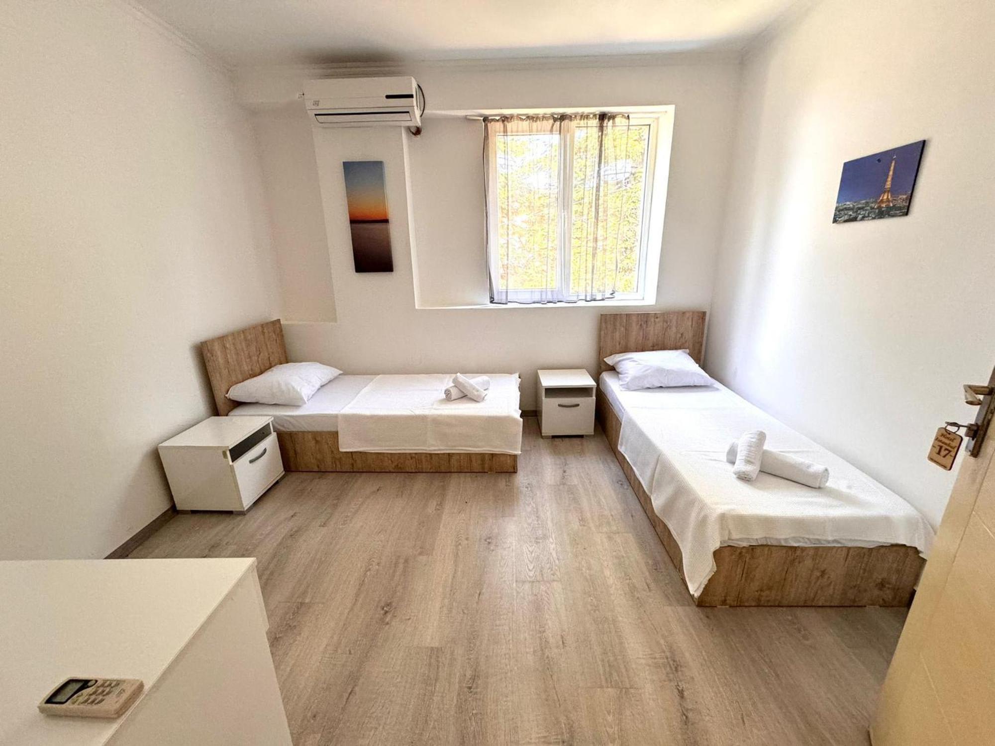 Hotel Istanbul Skopje Esterno foto
